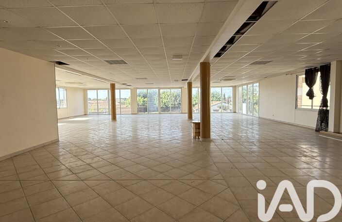 Vente Boutique/Local commercial 644 m&sup2; — photo 2