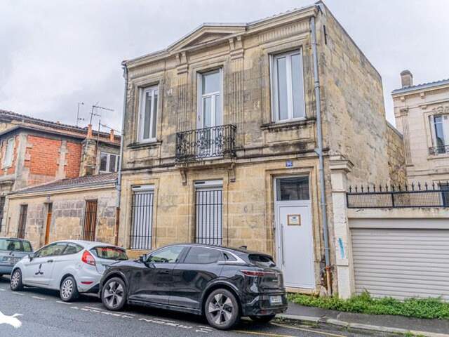 Immeuble à Bordeaux — photo du bien