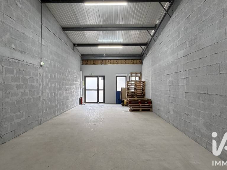 Vente Boutique/Local commercial 68 m&sup2; — photo 1
