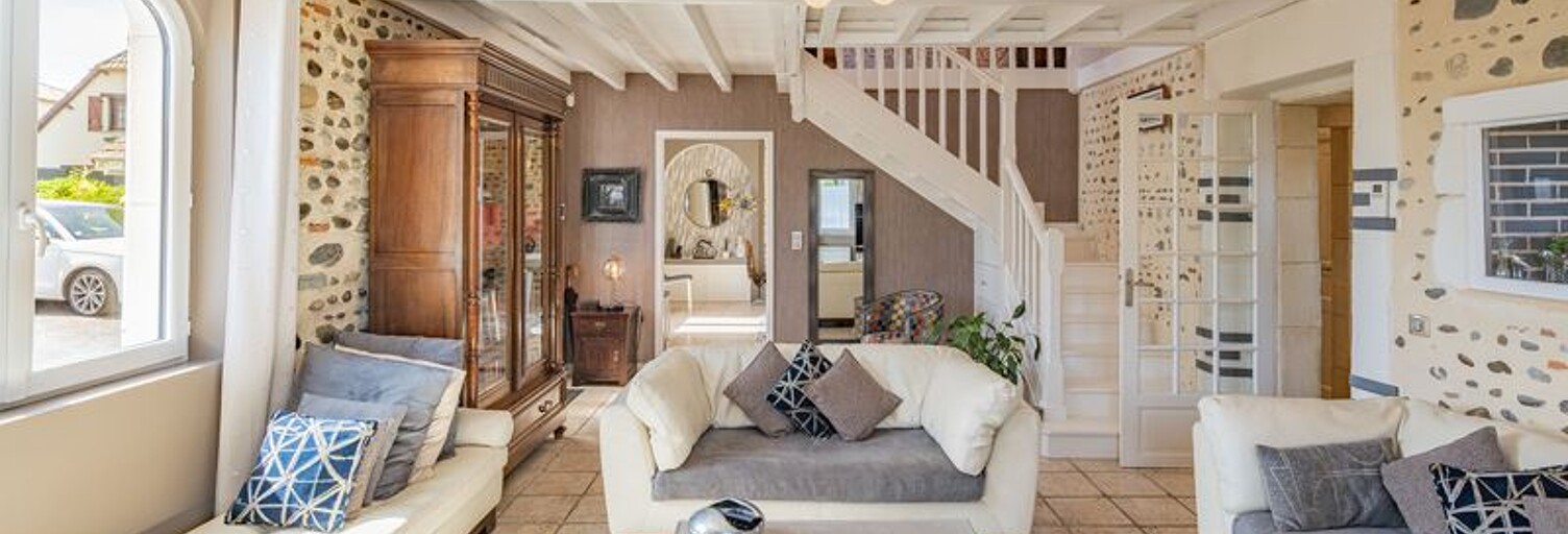 Maison 5 Pièces 180 m² à vendre à Lons (64140)