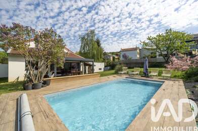 Maison 8 pièces 599000 €