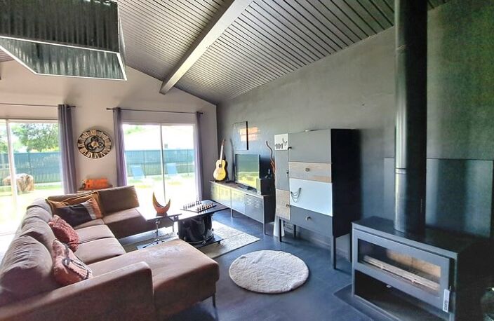 Vente maison 5 pièces 111 m² Saint-Seurin-sur-l'Isle (33660) — photo 2