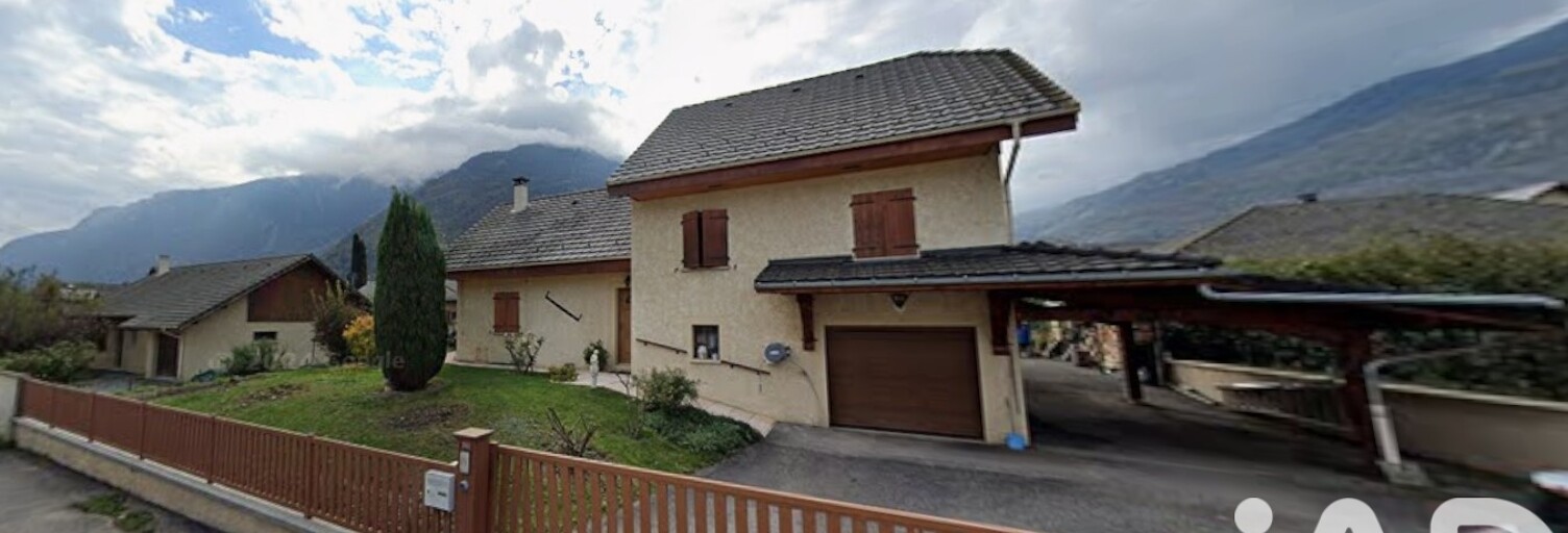 Maison 5 Pièces 90 m² à vendre à Sainte-Marie-de-Cuines (73130)