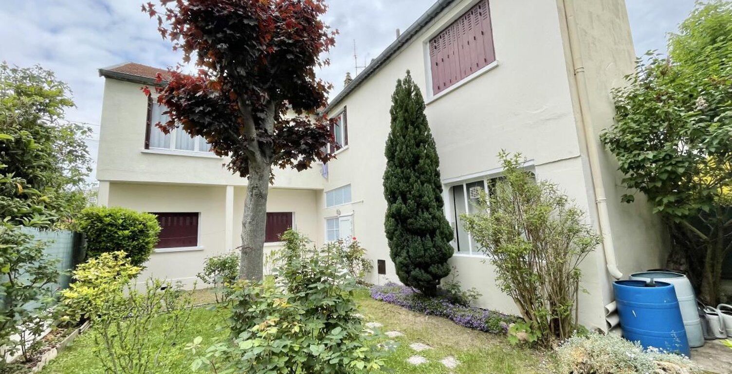 Maison 5 pièces avec garage et jardin. — photo 1
