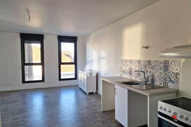 Appartement 3 pièces 1025 €