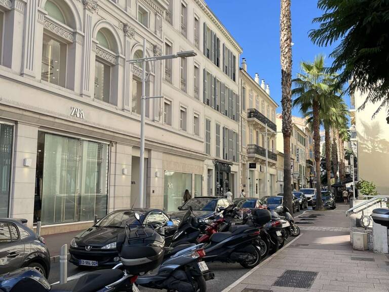Vente Boutique/Local commercial 38 m&sup2; — photo 1