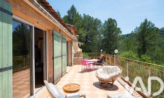 Maison 9 Pièces 265 m² à vendre à Belgentier (83210)