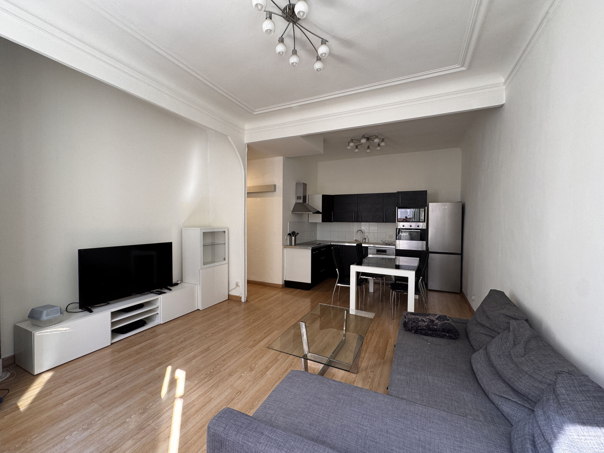 Appartement  T2 à louer Marseille 6eme 13006