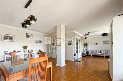 Appartement 4 pièces 255000 €