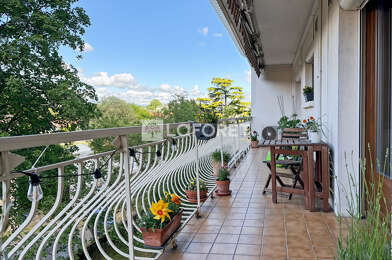 Appartement 4 pièces 255000 €