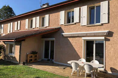 Maison 6 pièces 1350 €