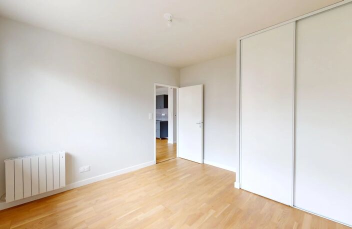 A LOUER - Appartement 2 pièces CHARTRES-BASSE VILLE avec parkings — photo 5