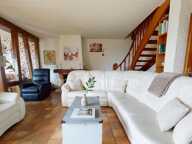 BERTRANGE - MAISON DE 155 M² AVEC 4 CHAMBRES, GARAGE ET JARDIN ! FORT POTENTIEL ! — photo 4