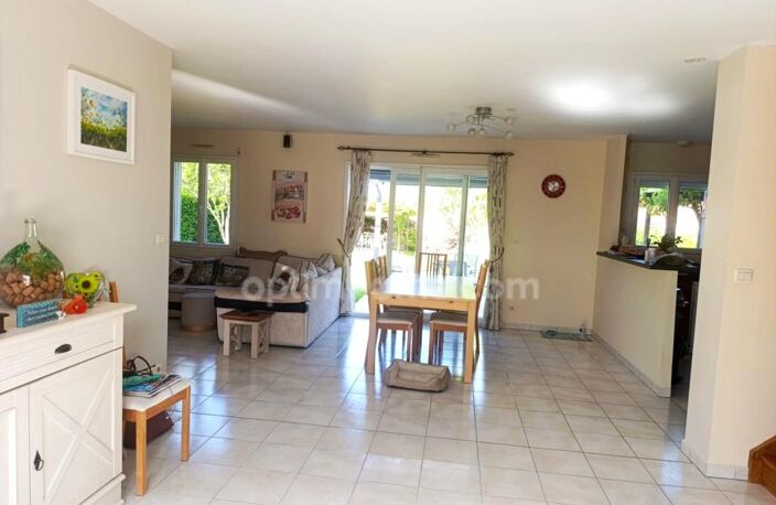 Maison contemporaine 4 chambres – Prête à vivre – Jardin, garage et belles terrasses — photo 4