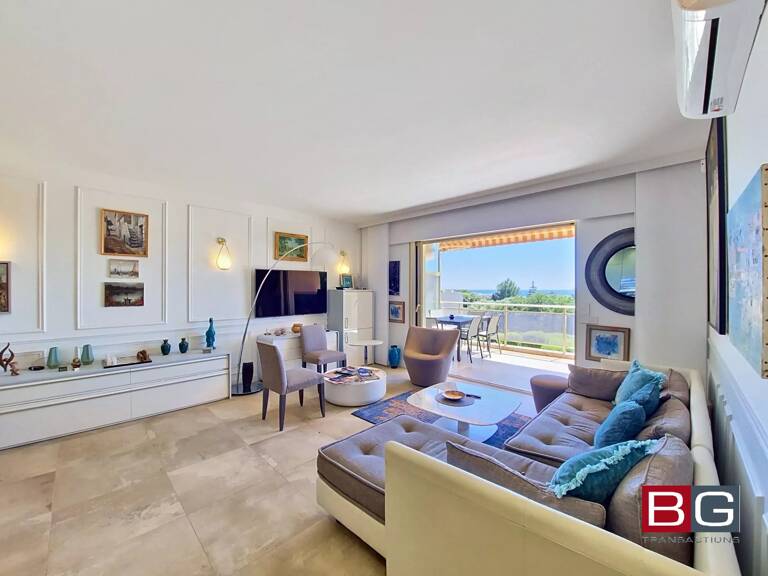 Superbe appartement lumineux avec vue mer à Antibes — photo 1
