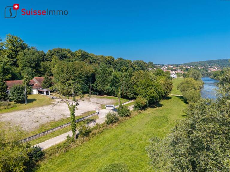 A Bavans sur 50 ares de terrain en bord du Doubs — photo 1
