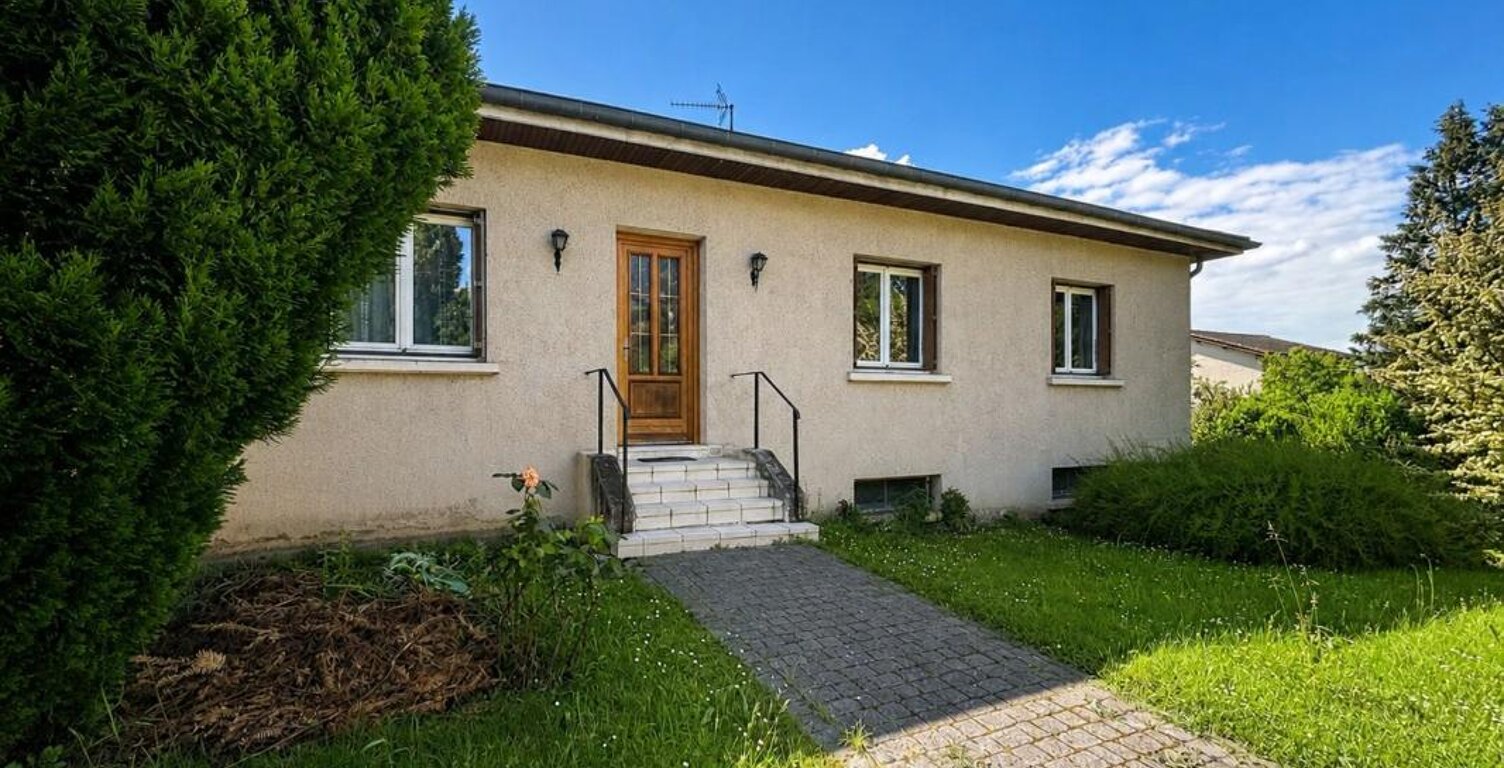 Maison à rénover de 132m² sur 857m² de terrain — photo 1