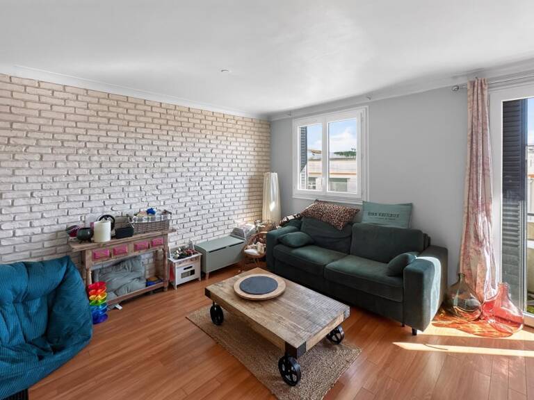 T3 à Monplaisir avec balcon & garage — photo 1