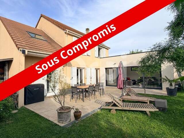 Maison atypique 6/7 pièces unique et  modulable À Vendre — photo du bien