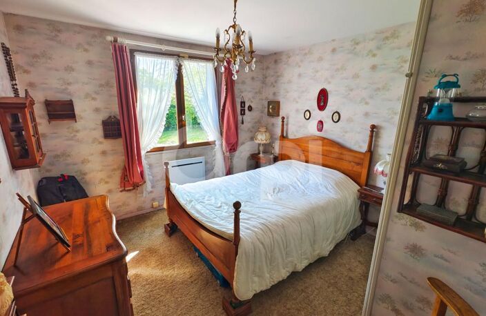 Maison 7 pièces avec s/sol total et terrain À Vendre — photo 2