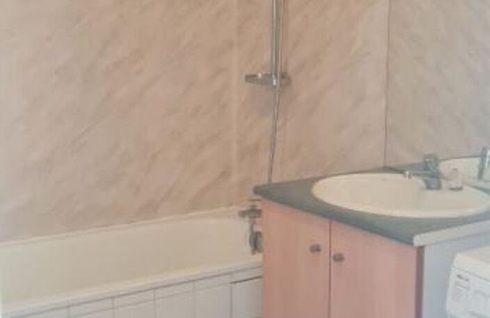 Appartement La Rochelle 3 pièce(s) 58.10 m2 — photo 2