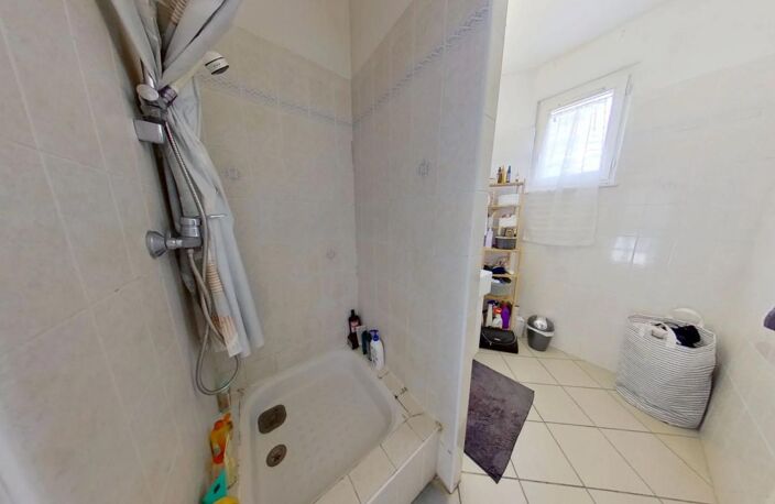 EXCLUSIVITE LYON 6 ème RUE TRONCHET métro MASSENA, T3 en duplex — photo 3