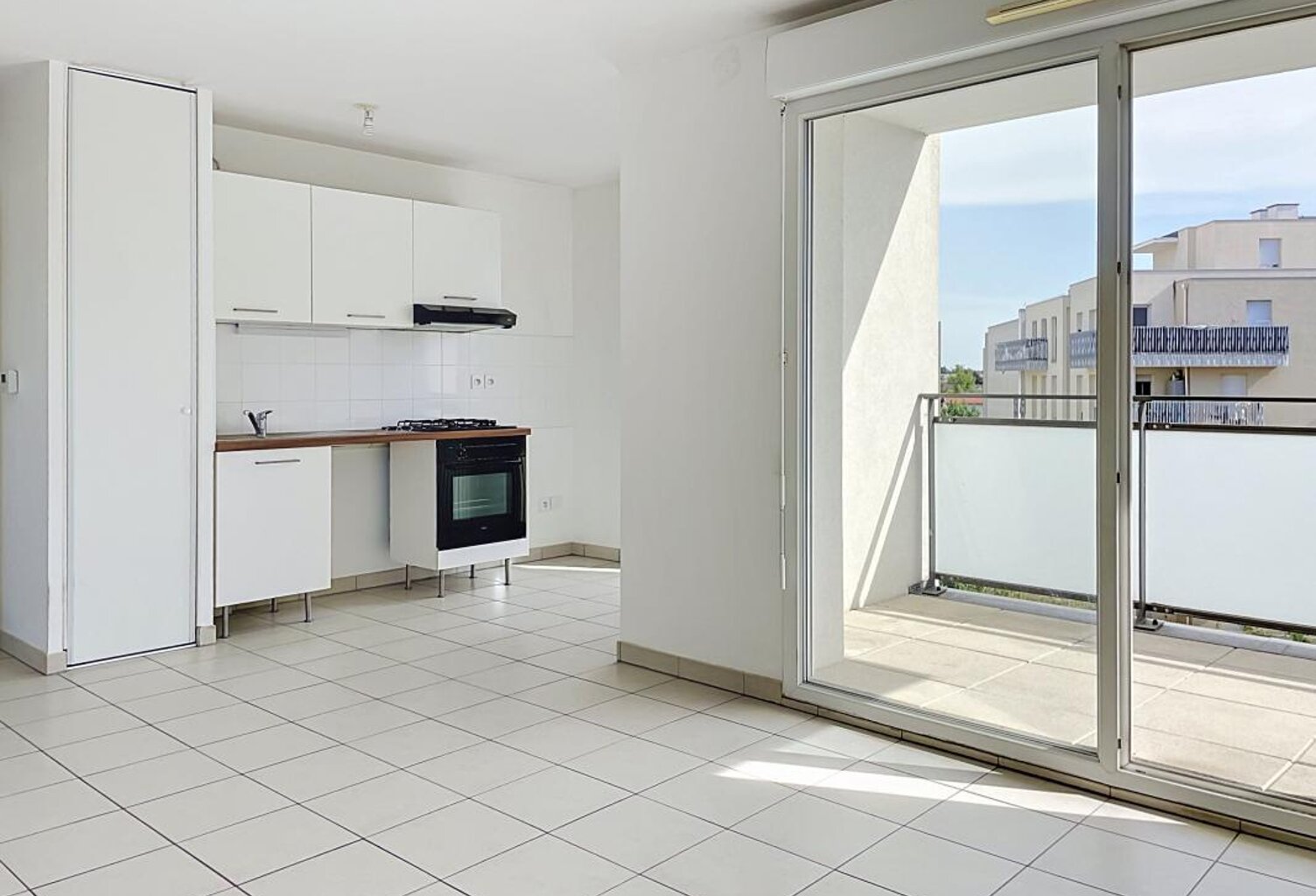 Appartement T3 de 72 m² avec garage PMR compris — photo 1