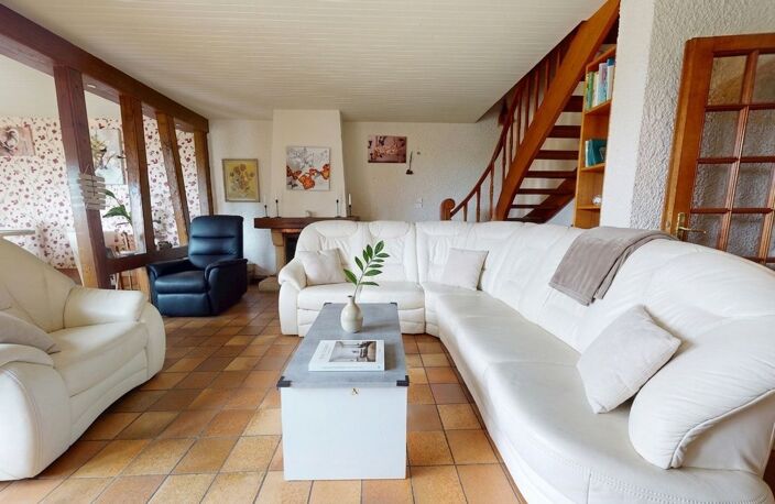 Maison de Caractère 155 m² – 4 Chambres + Potentiel Évolutif — photo 2