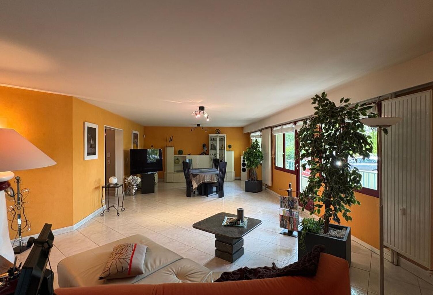 Appartement À Vendre — photo 1
