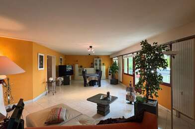 Appartement 5 pièces 160000 €