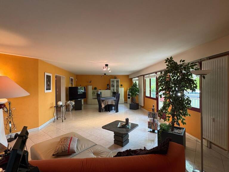 Appartement À Vendre — photo 1