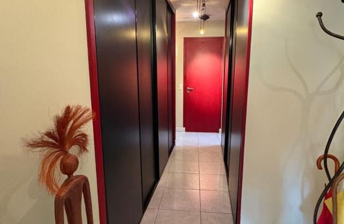 Appartement À Vendre — photo 3