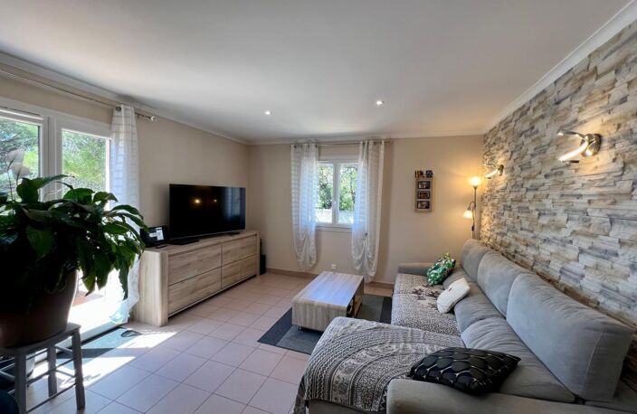 MAISON T5 EN R+1  AVEC GARAGE, ATELIER, TERRASSES ET JARDIN — photo 4