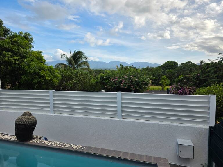 VUE MONTAGNE Superbe villa avec piscine et garage 2 voitures — photo 1