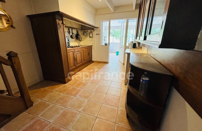 QUIMIAC - A VENDRE MAISON DE PECHEURS + DÉPENDANCE AVEC JARDIN CLOS - 4 CHAMBRES - ACCÈS PLAGE DE LANSÉRIA ET COMMERCES À PIED — photo 4