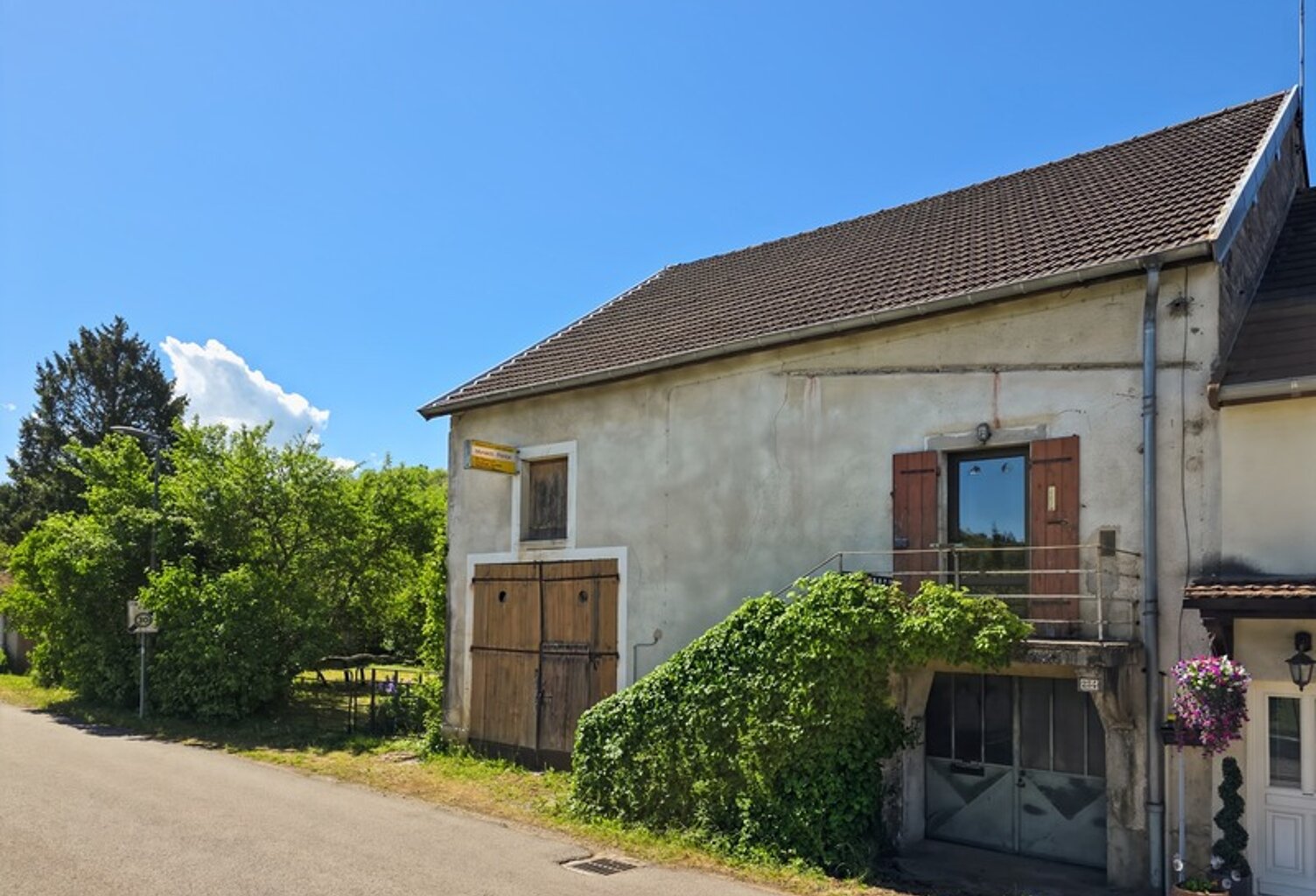 Maison à vendre 71 m² habitables, jusqu’à 180 m² exploitables COURBOUZON (39) — photo 1