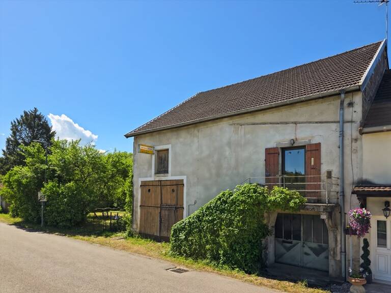 Maison à vendre 71 m² habitables, jusqu’à 180 m² exploitables COURBOUZON (39) — photo 1