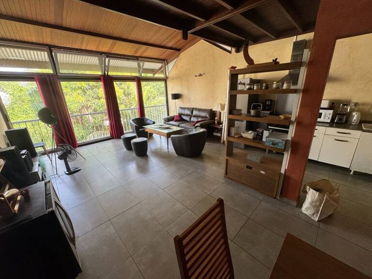 À vendre  Superbe appartement T2 bis duplex de 100 m² à Cayenne — photo 1