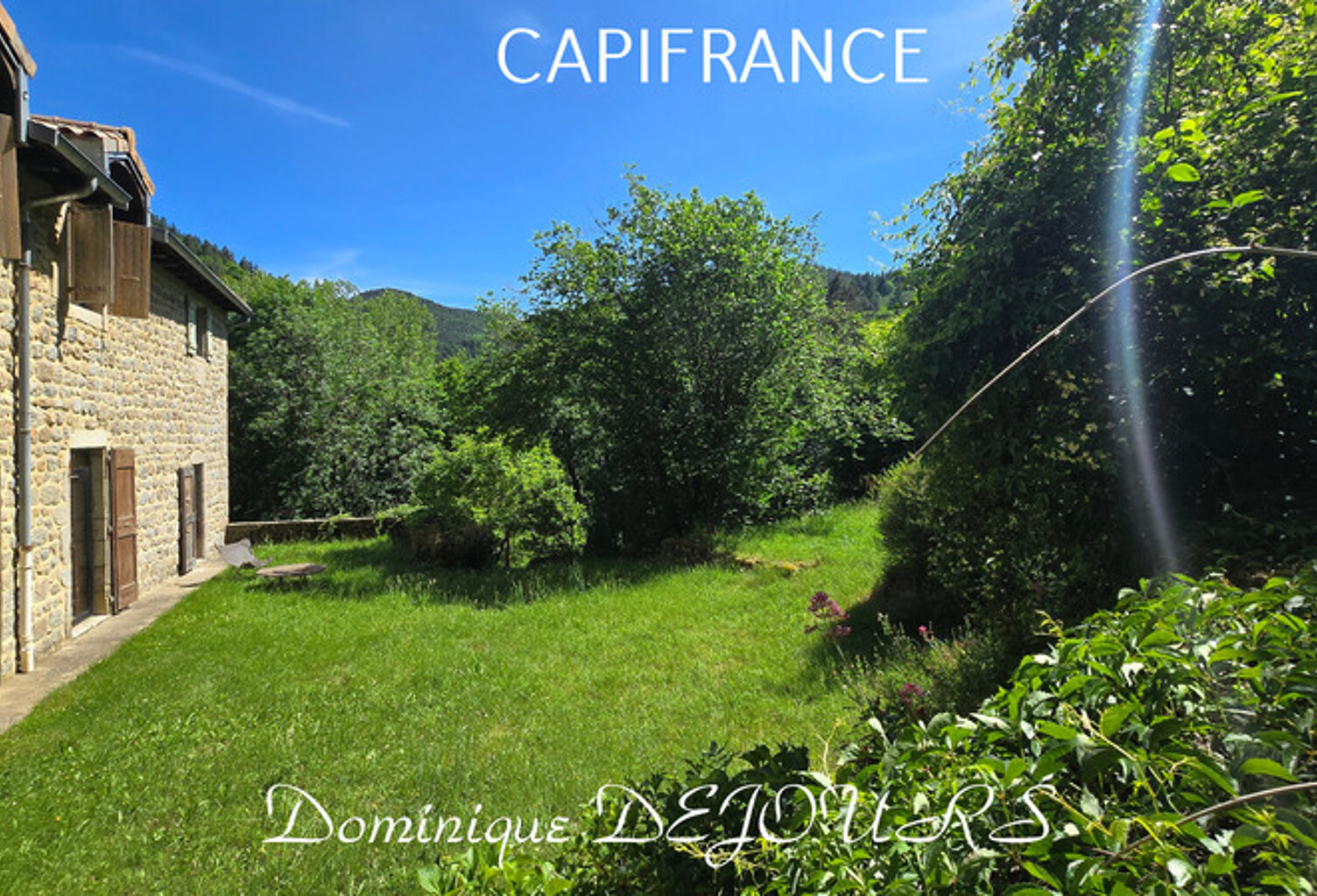 Grande maison bourgeoise de 400m² habitable et son parc de 9700m²au bord de la rivière La Glueyre — photo 1