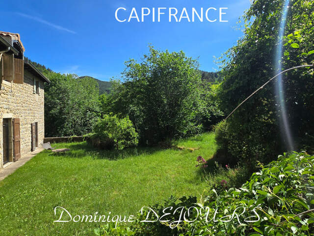 Grande maison bourgeoise de 400m² habitable et son parc de 9700m²au bord de la rivière La Glueyre — photo du bien