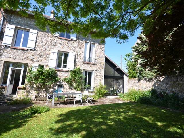 CHATEAU THIERRY (02)  à vendre Belle maison en meulière de 7 pièces — photo du bien