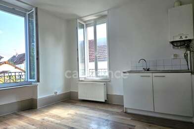 Appartement 2 pièces 376 €