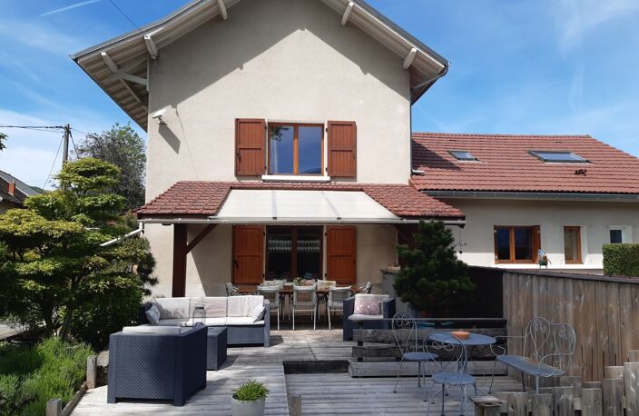 Maison en pierre avec vue panoramique — photo 2