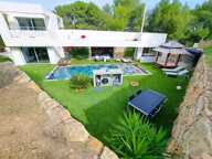 LA CIOTAT- Bord de mer, Merveilleuse Villa d'Architecte( construite en 2021) 285 m² de surface au sol/1000m²avec piscine — photo 2