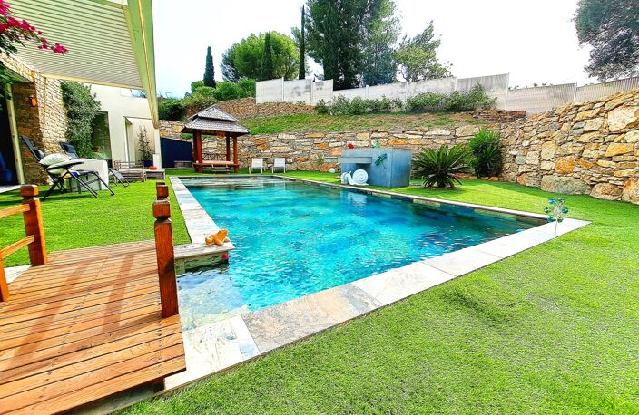 LA CIOTAT- Bord de mer, Merveilleuse Villa d'Architecte( construite en 2021) 285 m² de surface au sol/1000m²avec piscine — photo 5