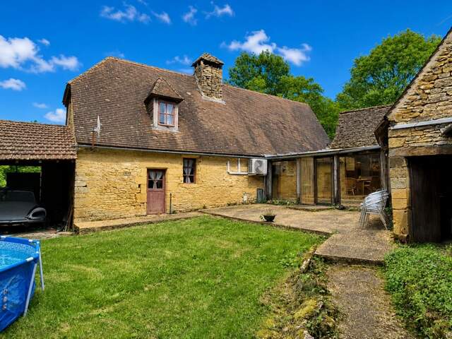 LA CHAPELLE AUBAREIL (24), Maison de 8 pièces, 200 m2 habitable — photo du bien