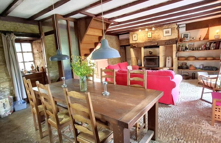 LA CHAPELLE AUBAREIL (24), Maison de 8 pièces, 200 m2 habitable — photo 4
