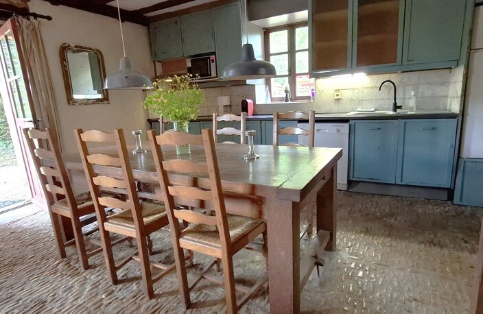 LA CHAPELLE AUBAREIL (24), Maison de 8 pièces, 200 m2 habitable — photo 5