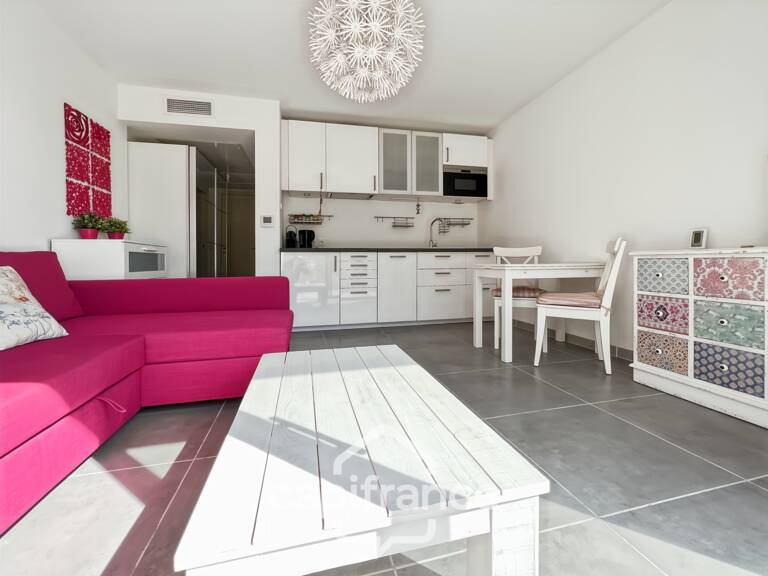 Appartement à vendre 1 pièces BORMES LES MIMOSAS (83), résidence standing, Terrasse sud + PARKING COUVERT + CAVE — photo 1