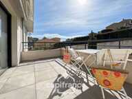 Appartement à vendre 1 pièces BORMES LES MIMOSAS (83), résidence standing, Terrasse sud + PARKING COUVERT + CAVE — photo 2